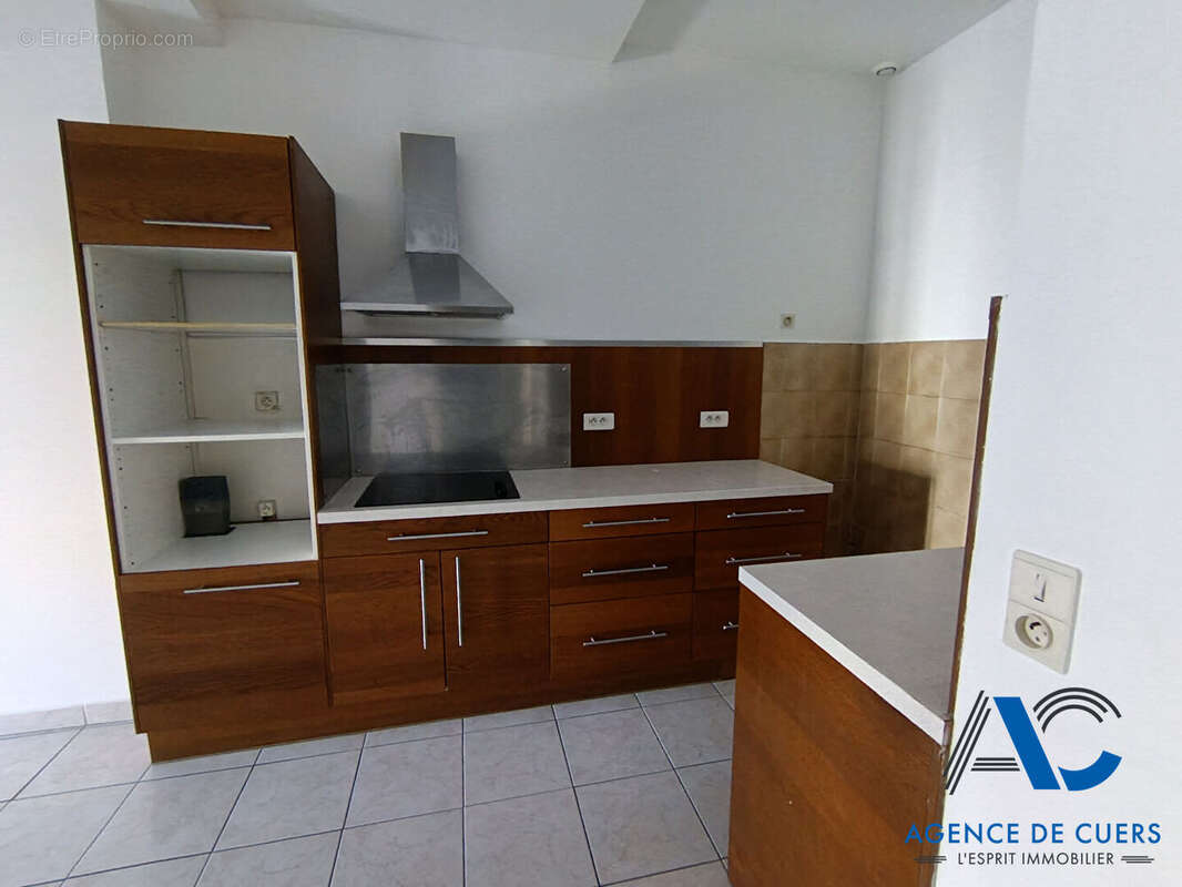 CUERS - Appartement 2 pièces 34 m² - photo 5