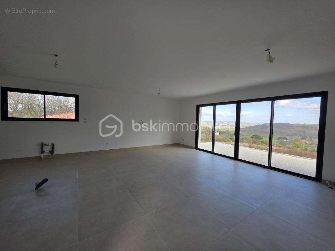 Maison neuve re2020- moirax- 3 chambres- jardin 1086 m² - photo 7