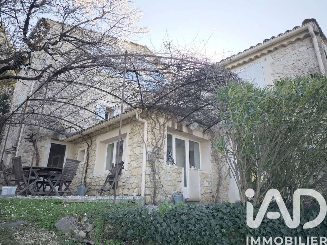 Maison 289 m² à La Roque-Alric  - photo 6