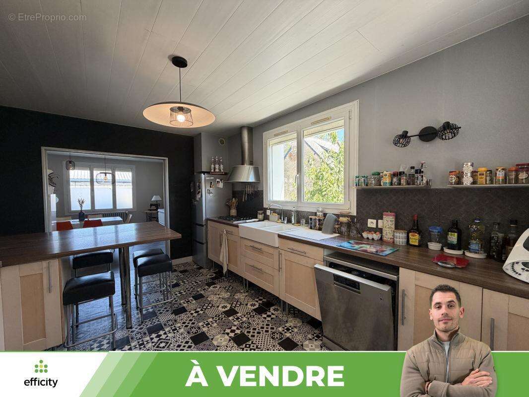 Maison 166 m² à Chatellerault  - photo 8