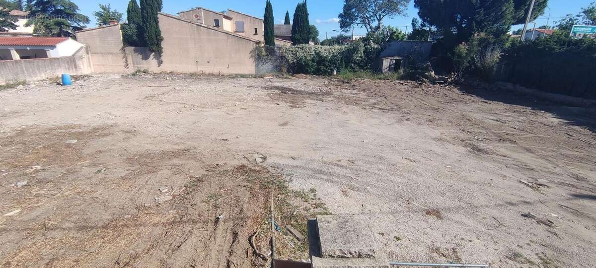 Terrain à MARIGNANE