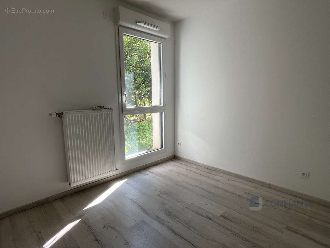Appartement à MEYZIEU