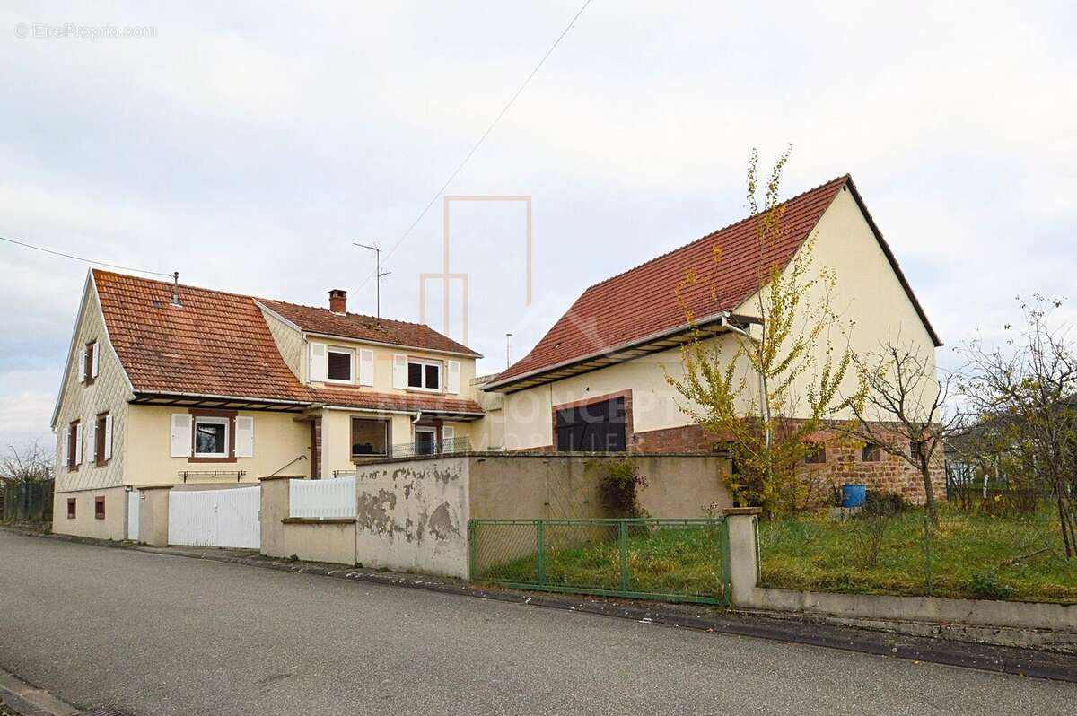Maison à DIEFFENBACH-LES-WOERTH