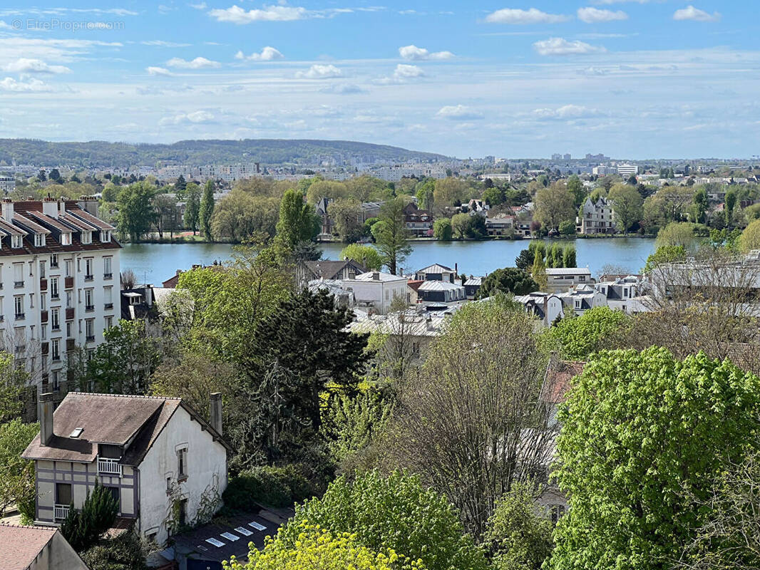 Appartement à ENGHIEN-LES-BAINS