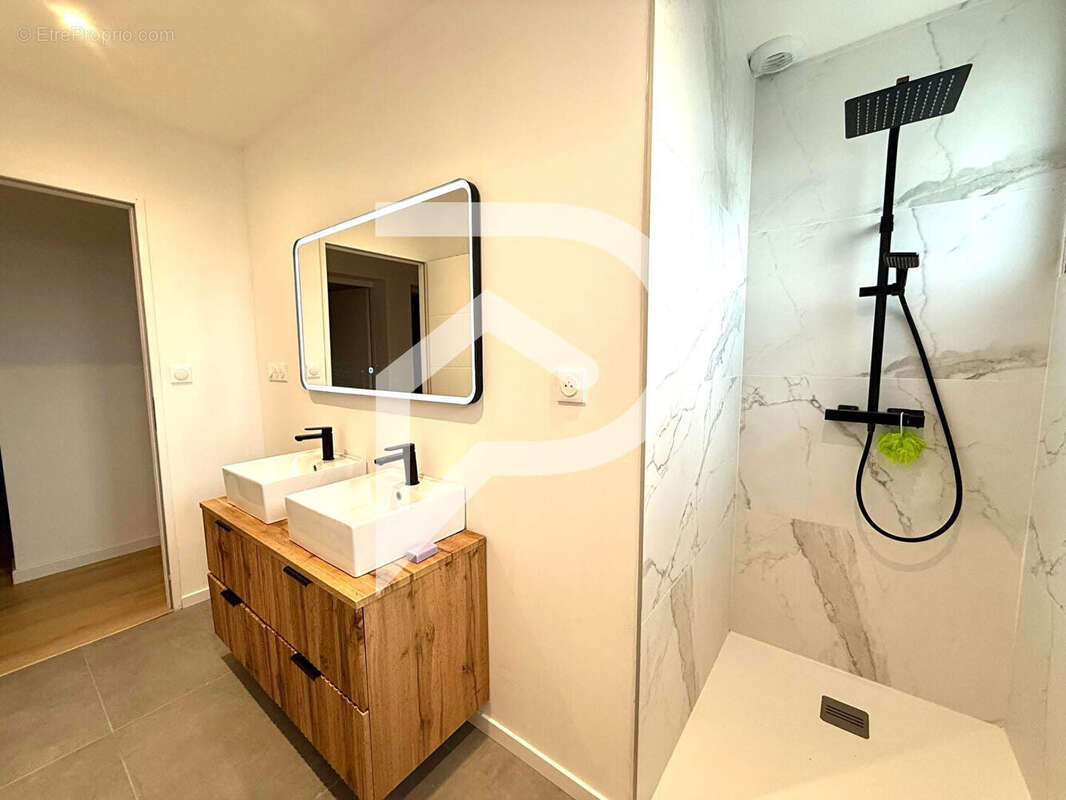 Maison à OS-MARSILLON