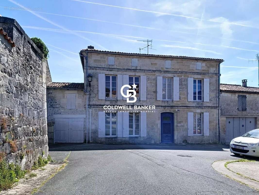 Maison à PONS