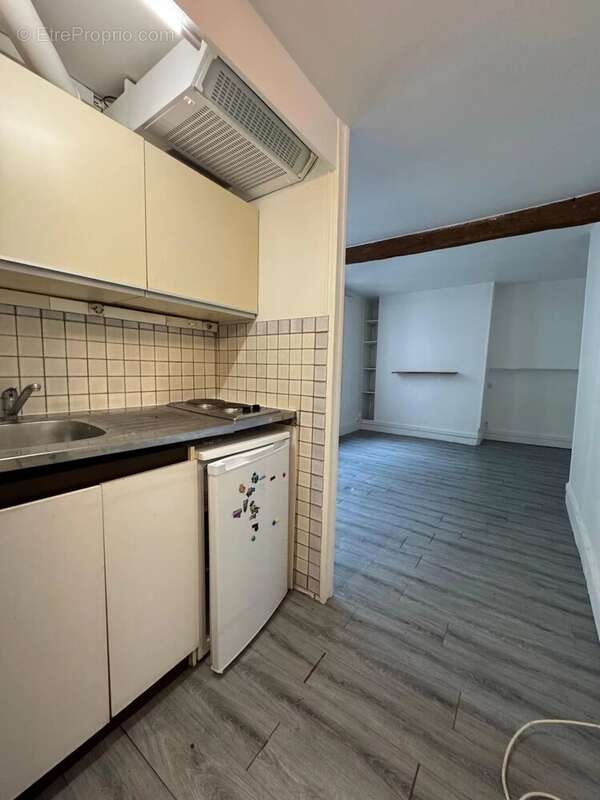 Appartement à PARIS-3E