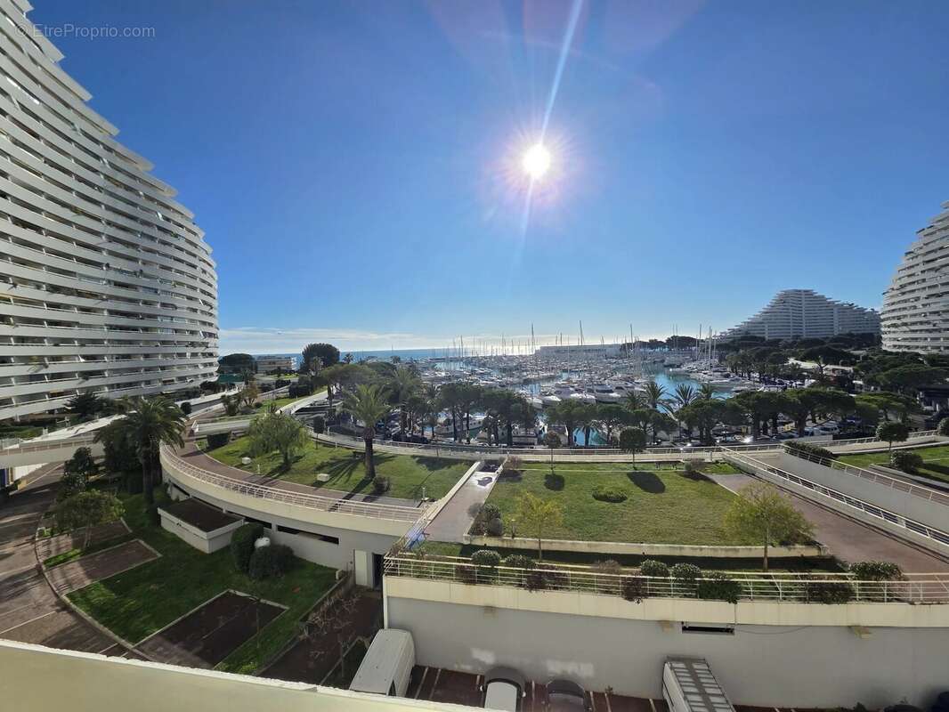 Appartement à VILLENEUVE-LOUBET