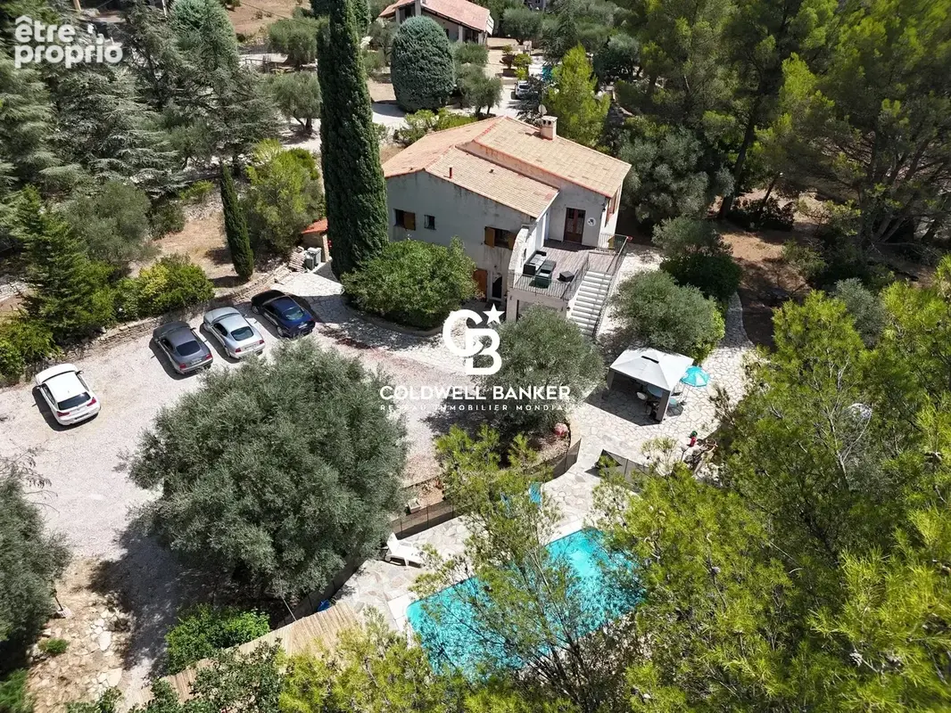 Maison 6 pièces 203 m² · à Le Beausset · 203 m² · 750 000 €