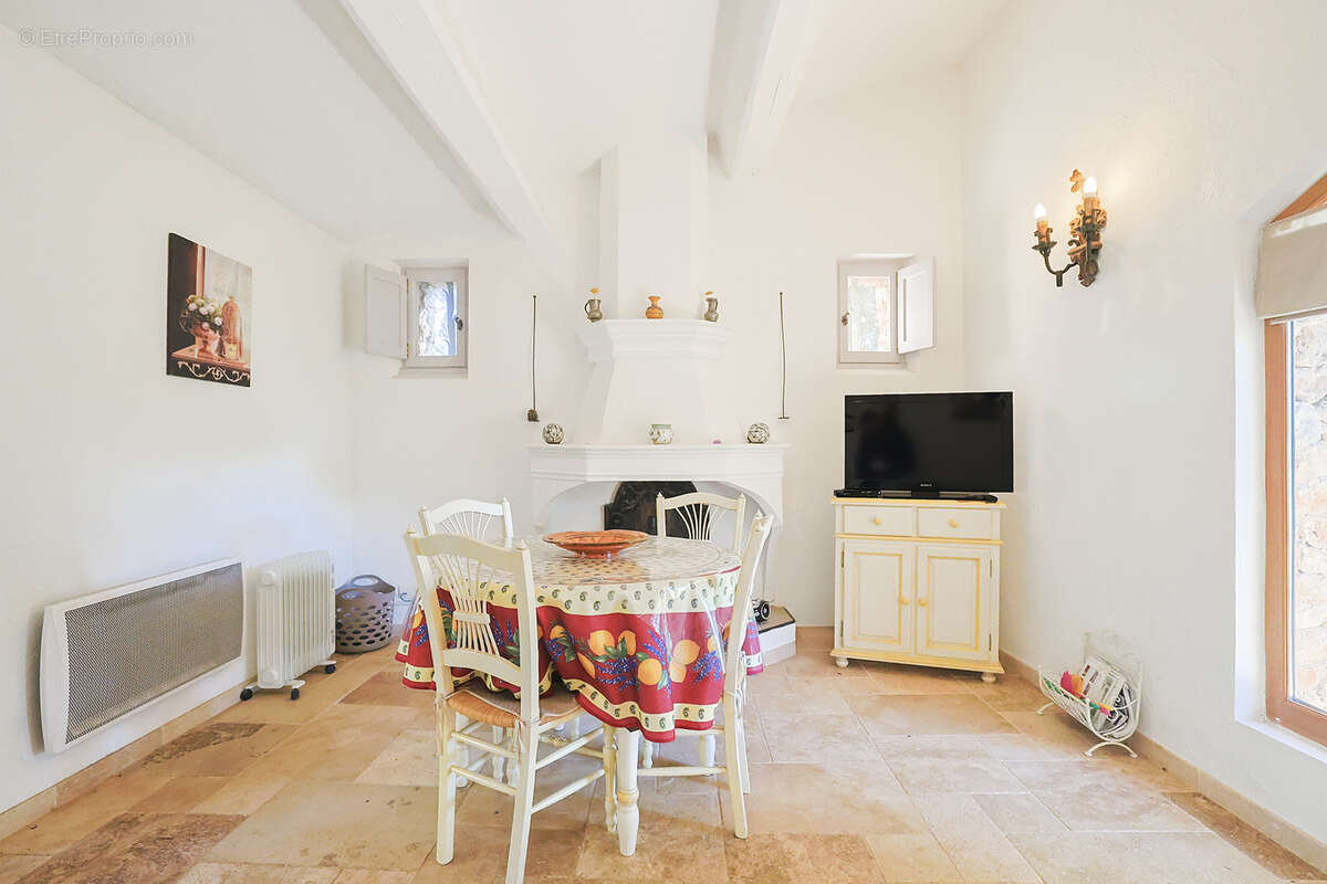 Maison à MOISSAC-BELLEVUE