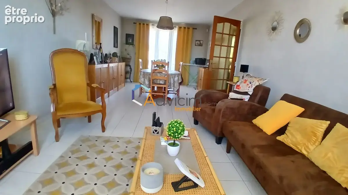 Maison 4 pièces 73 m² à vendre à Saint-Amand-Montrond (18200) - photo 3