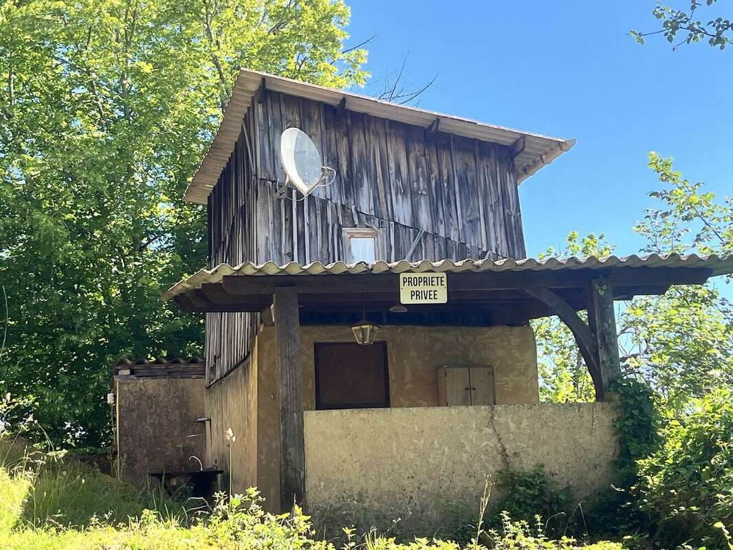 dépendance 2 - Maison à BELVES