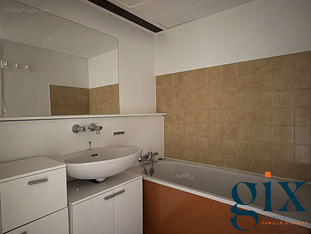 Appartement à MEYLAN