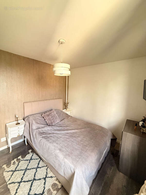 Maison à LE THILLAY