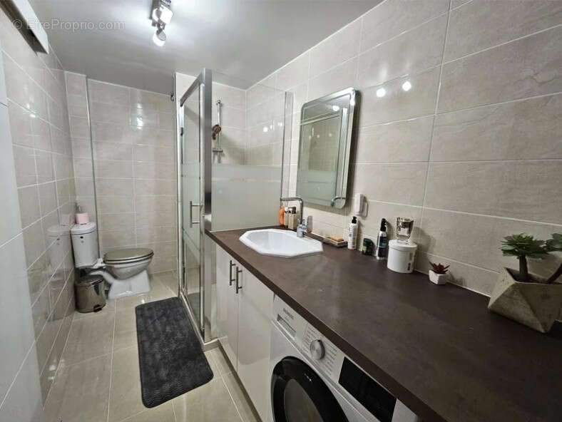 À vendre en exclusivité - Maison lumineuse 3P + 2 pièces avec terrasses, jardin, vue dégagée sur Drap et stationnement - photo 20