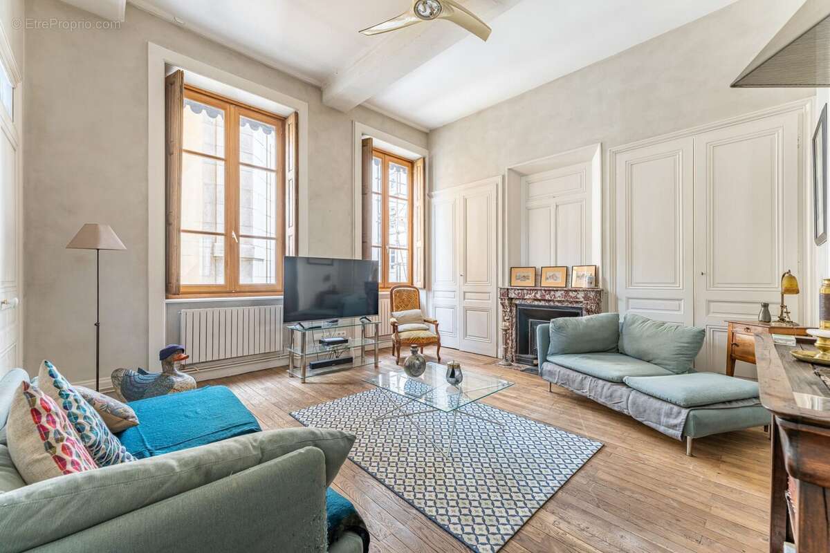 Appartement 99 m² à Lyon-1e  - photo 2