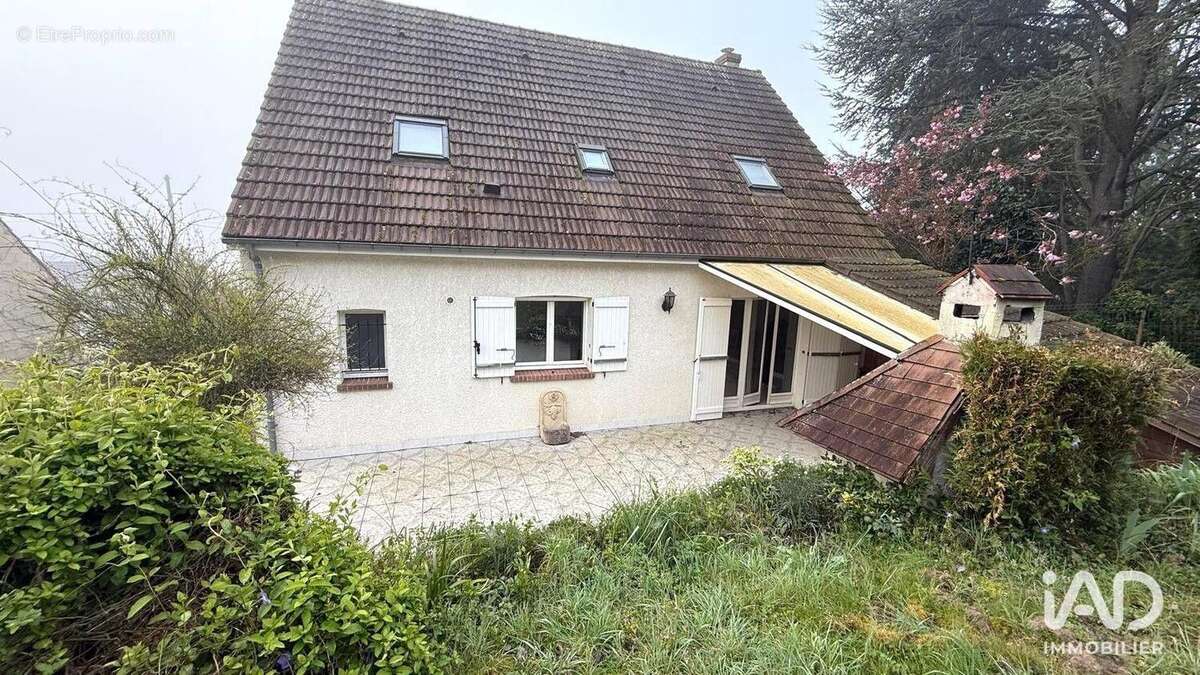 Photo 2 - Maison à PONT-SUR-YONNE