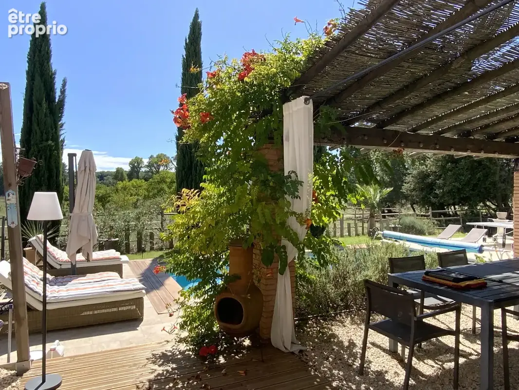 Villa de plain de pied de 155 m2 avec piscine. - photo 5