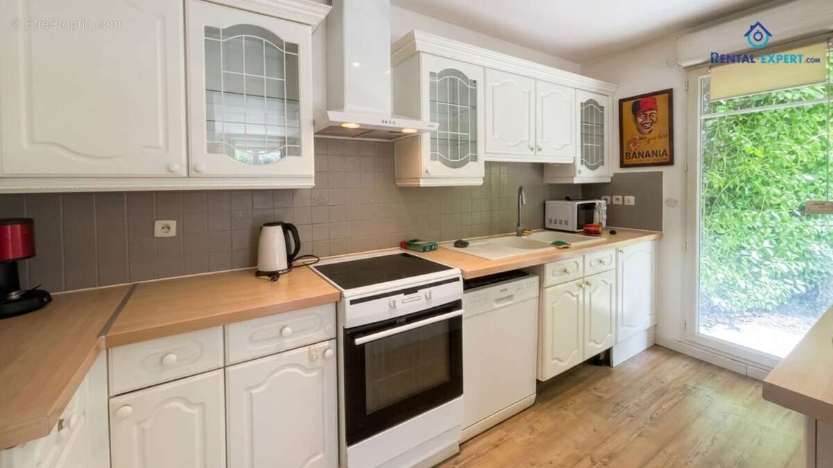 Appartement à BUSSY-SAINT-GEORGES