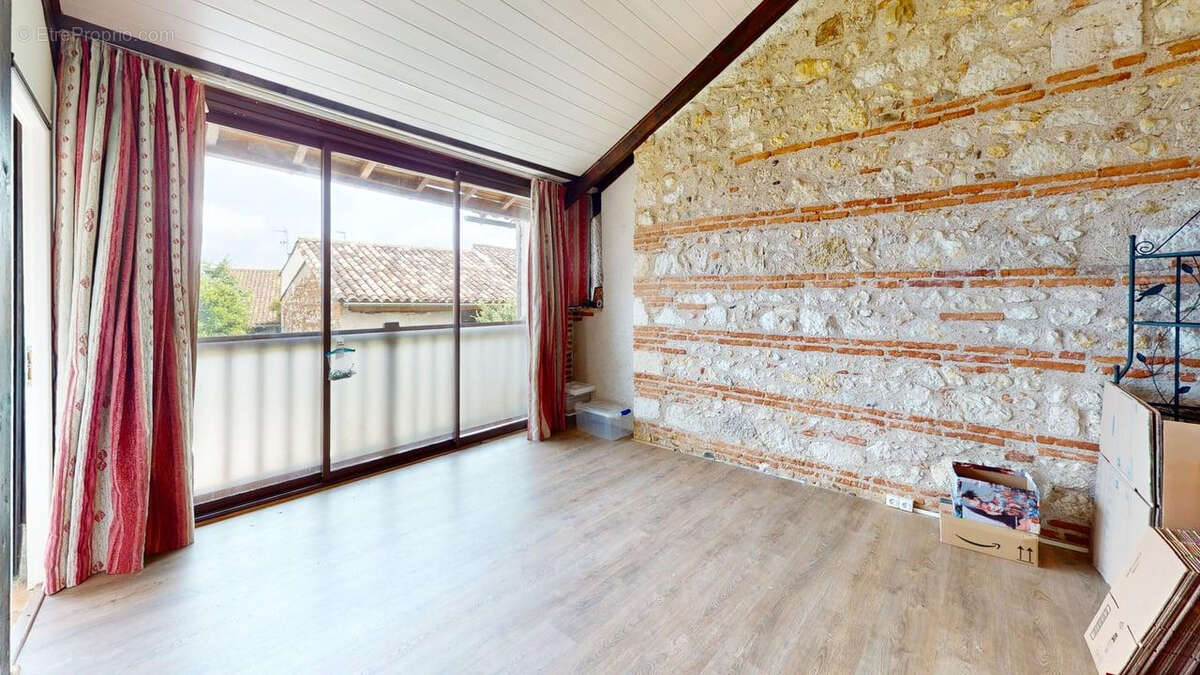 Maison à AUVILLAR