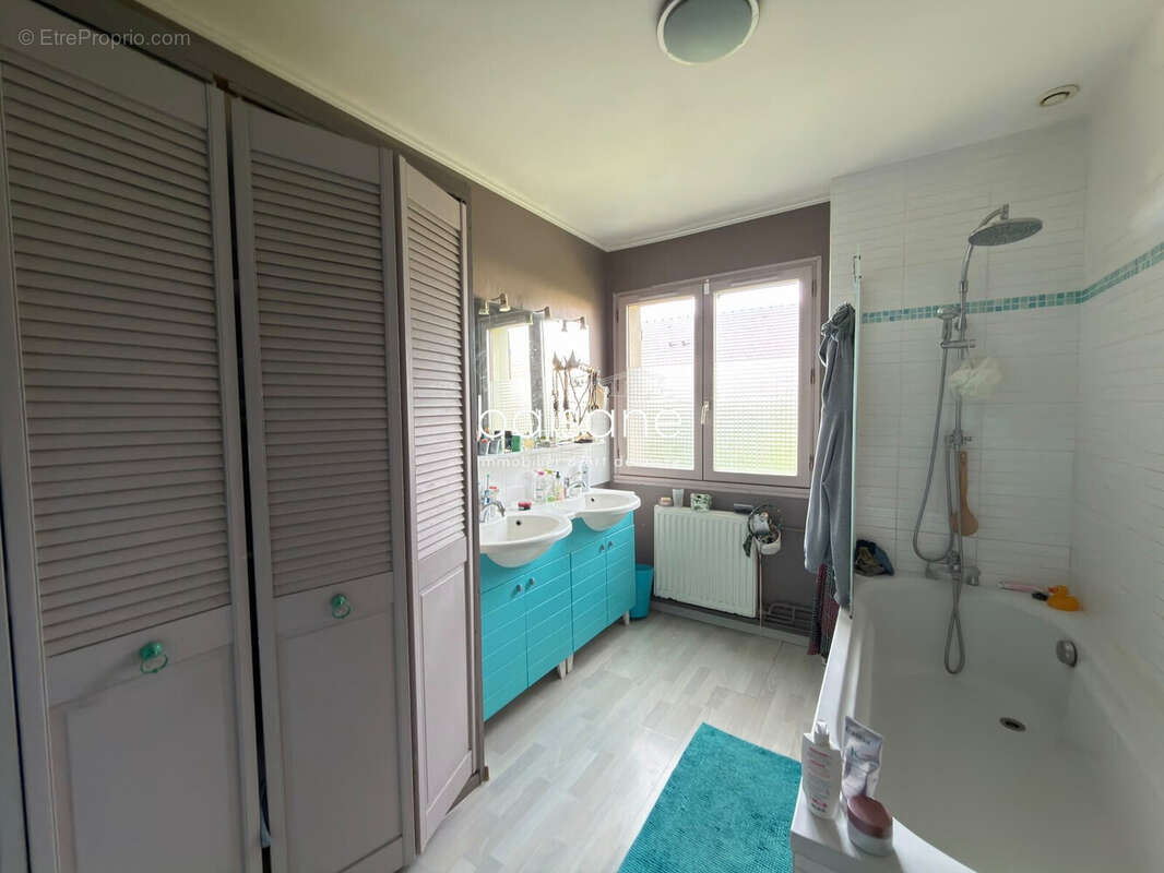 Maison 140 m² à Bourg-Achard  - photo 6