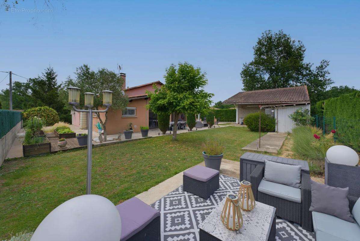 Maison de 6 pièces de 154 m² à Blésignac - photo 12