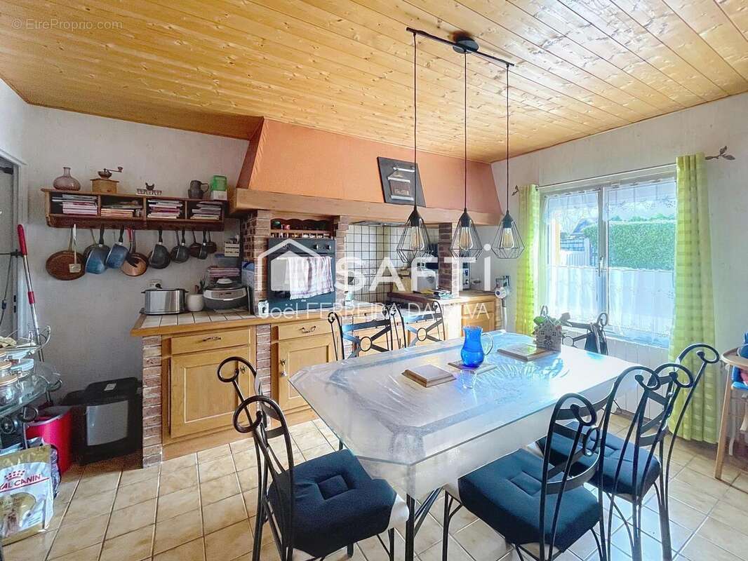 Maison 167 m² à Saint-Agnan  - photo 7