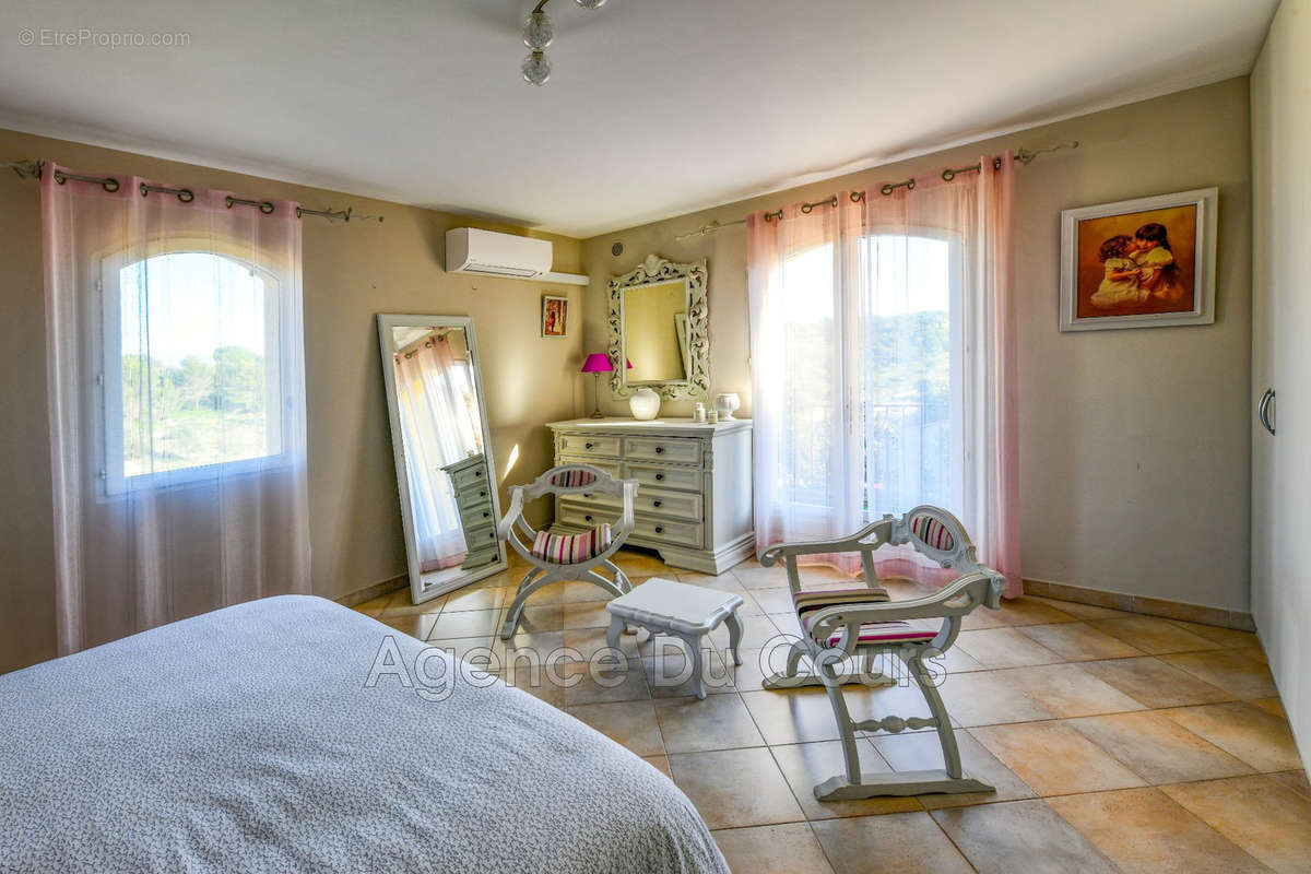 Maison à PEYMEINADE