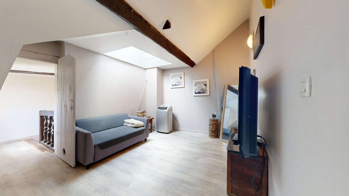 Maison à NEAUPHLE-LE-CHATEAU