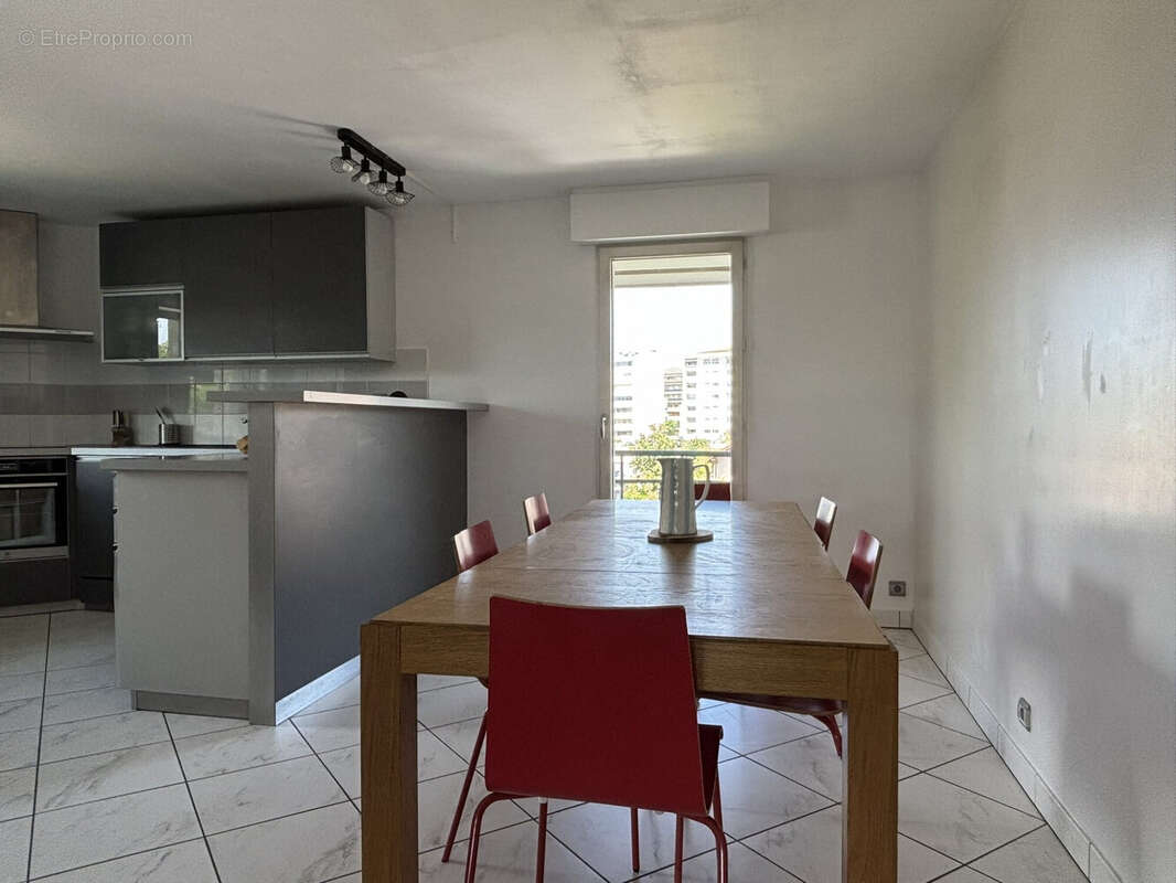 Appartement 102 m² à Annemasse  - photo 7