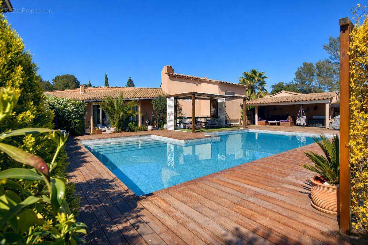 Maison à TRANS-EN-PROVENCE