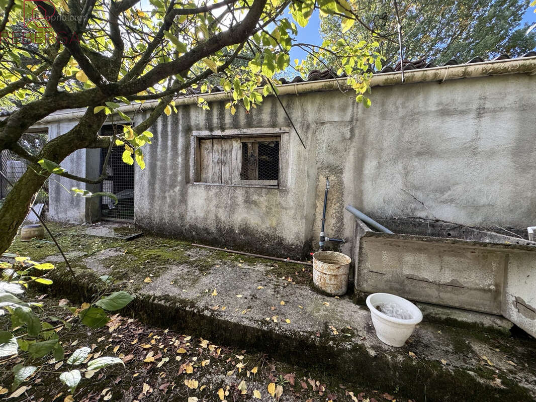 Maison à AIGUEFONDE