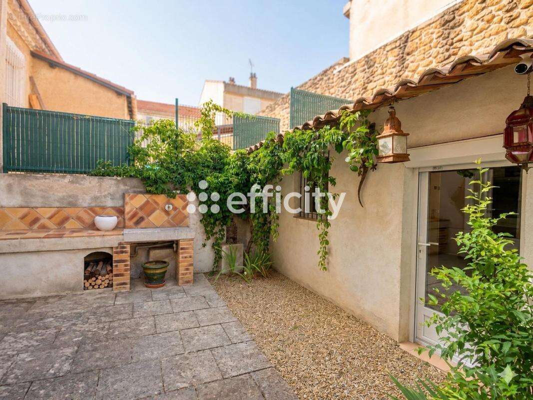 Maison 148 m² à Miramas  - photo 5