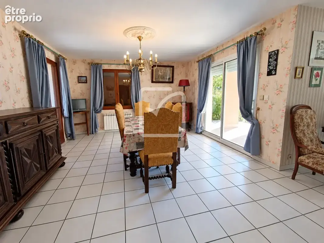 Maison familiale d’environ 172 m2 avec 3 chambres et terrain arboré à Castillonnès - photo 5