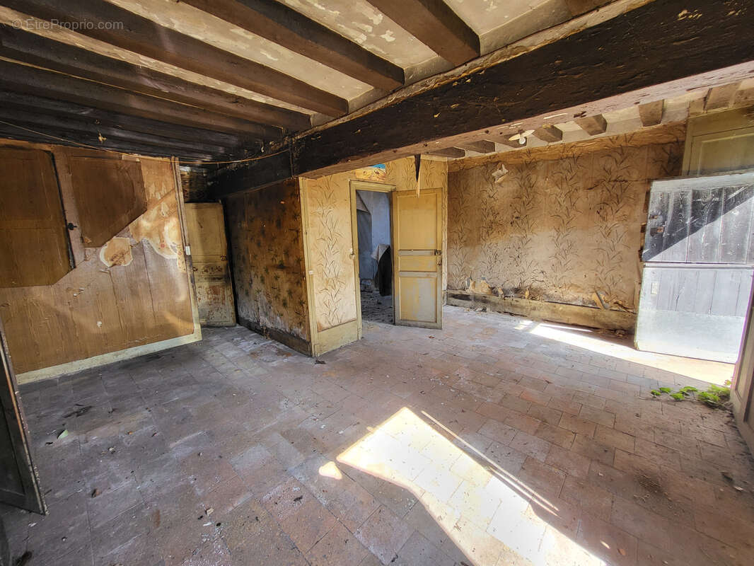 Maison à SARGE-SUR-BRAYE