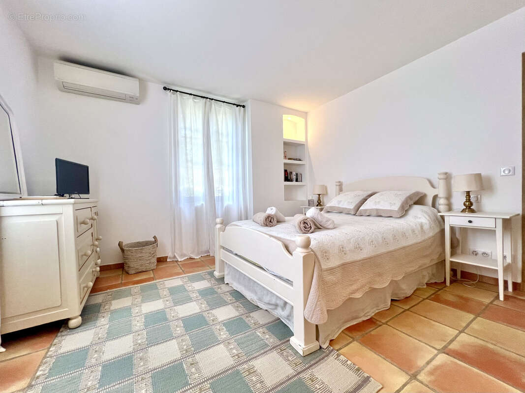 Maison à PLAN-DE-LA-TOUR