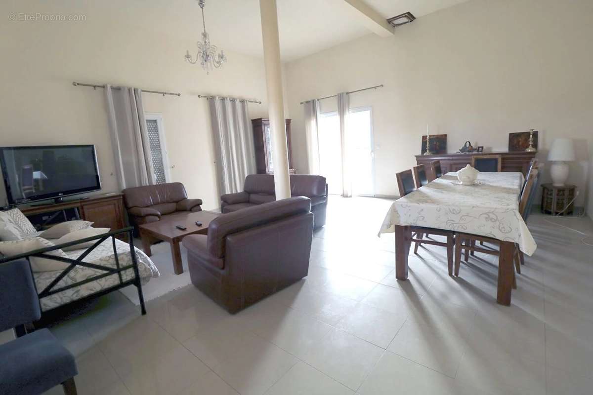 Appartement à MAUREPAS