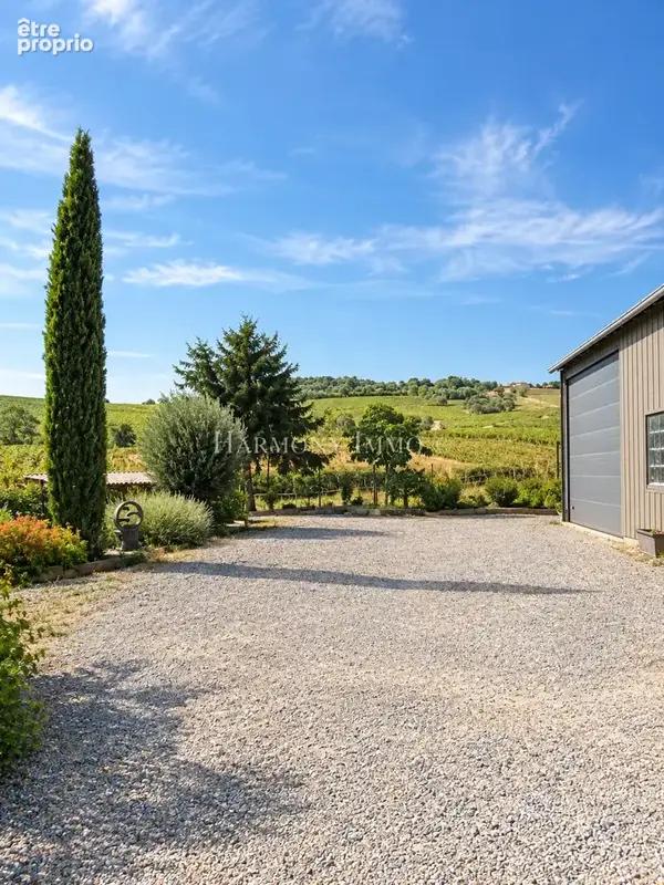 Maison 136 m2, hangar de 187 m2 - idéal artisan, terrain 1100 m2 - photo 3