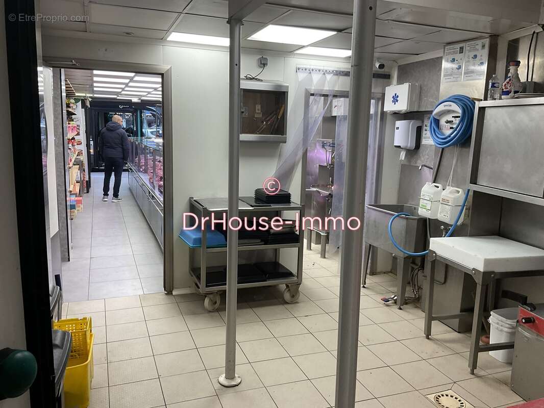 Commerce à PARIS-11E