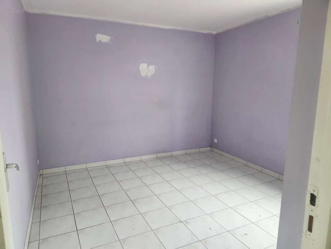 Appartement à REMILLY