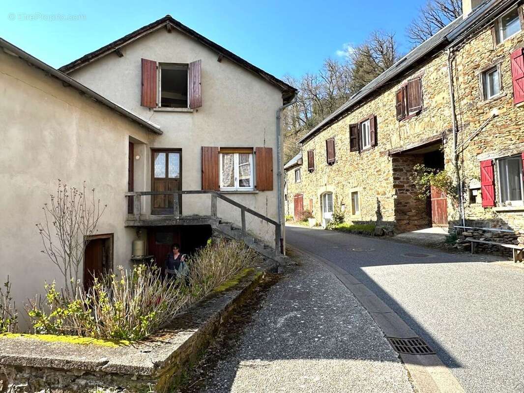 Maison à LA SELVE