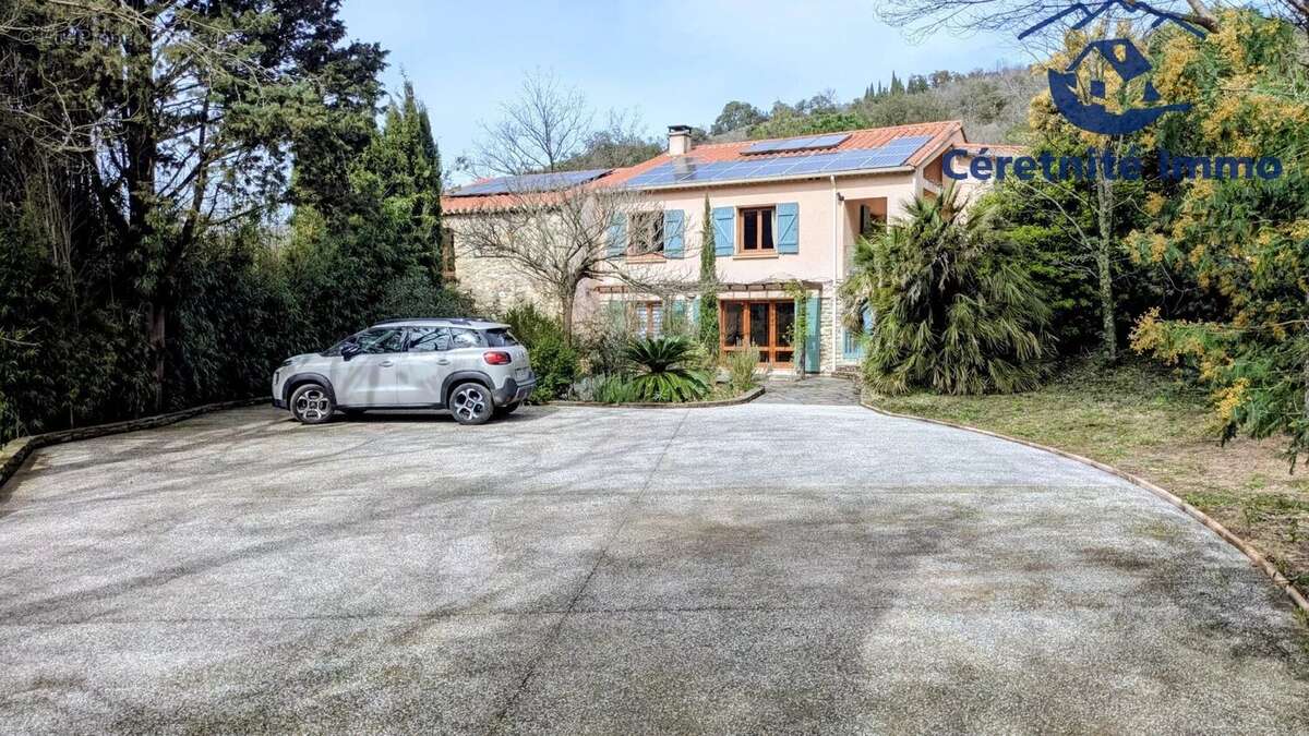 Maison à REYNES