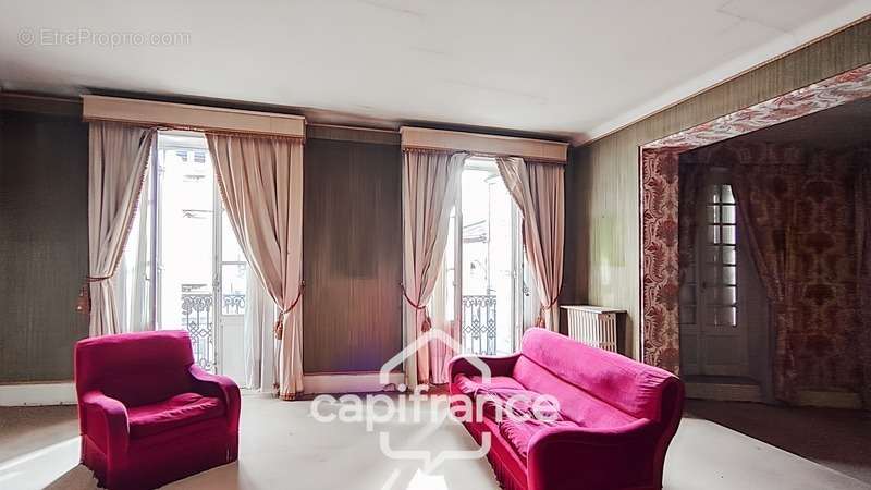 Appartement à SAINTE-LIVRADE-SUR-LOT