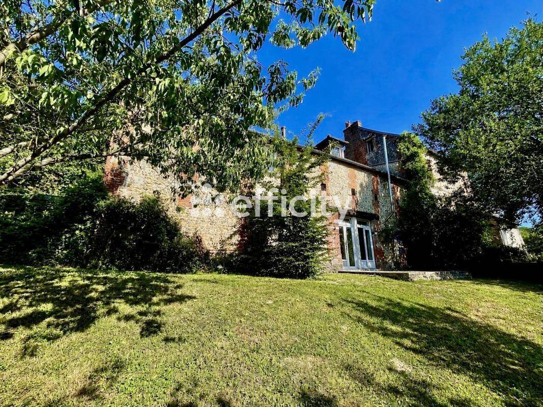 Maison à EQUEMAUVILLE