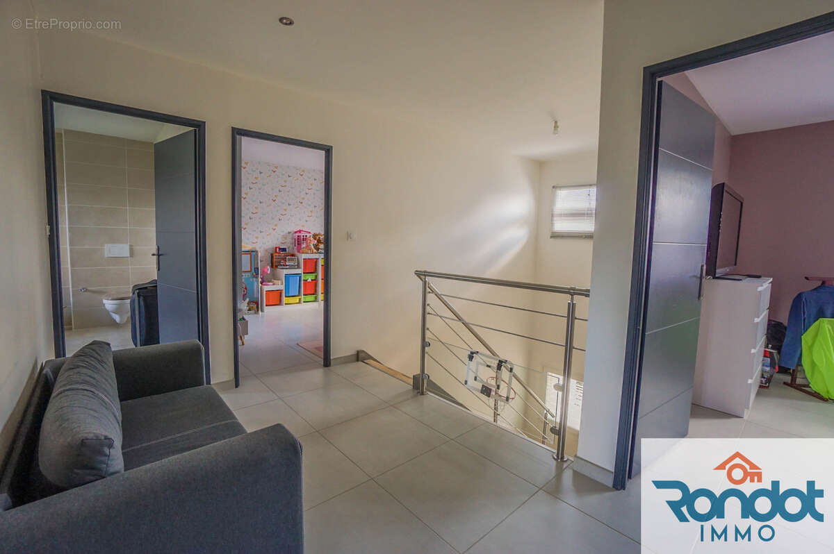 Maison à IS-SUR-TILLE