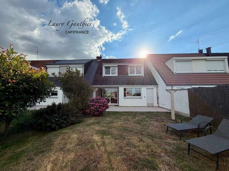 Maison familiale de 98 m² à Comines – 4 PIÈCES  Un lieu où il fait bon vivre - photo 5