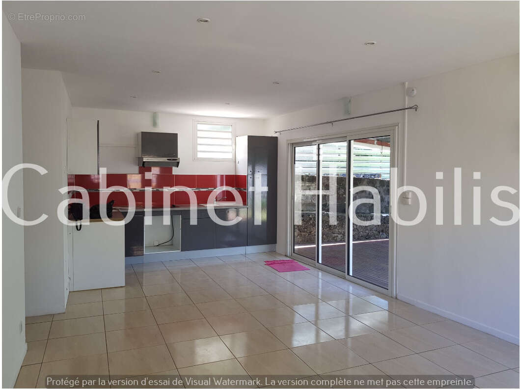 Commerce à SAINT-PIERRE