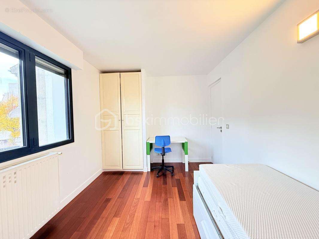 Maison à LE PERREUX-SUR-MARNE