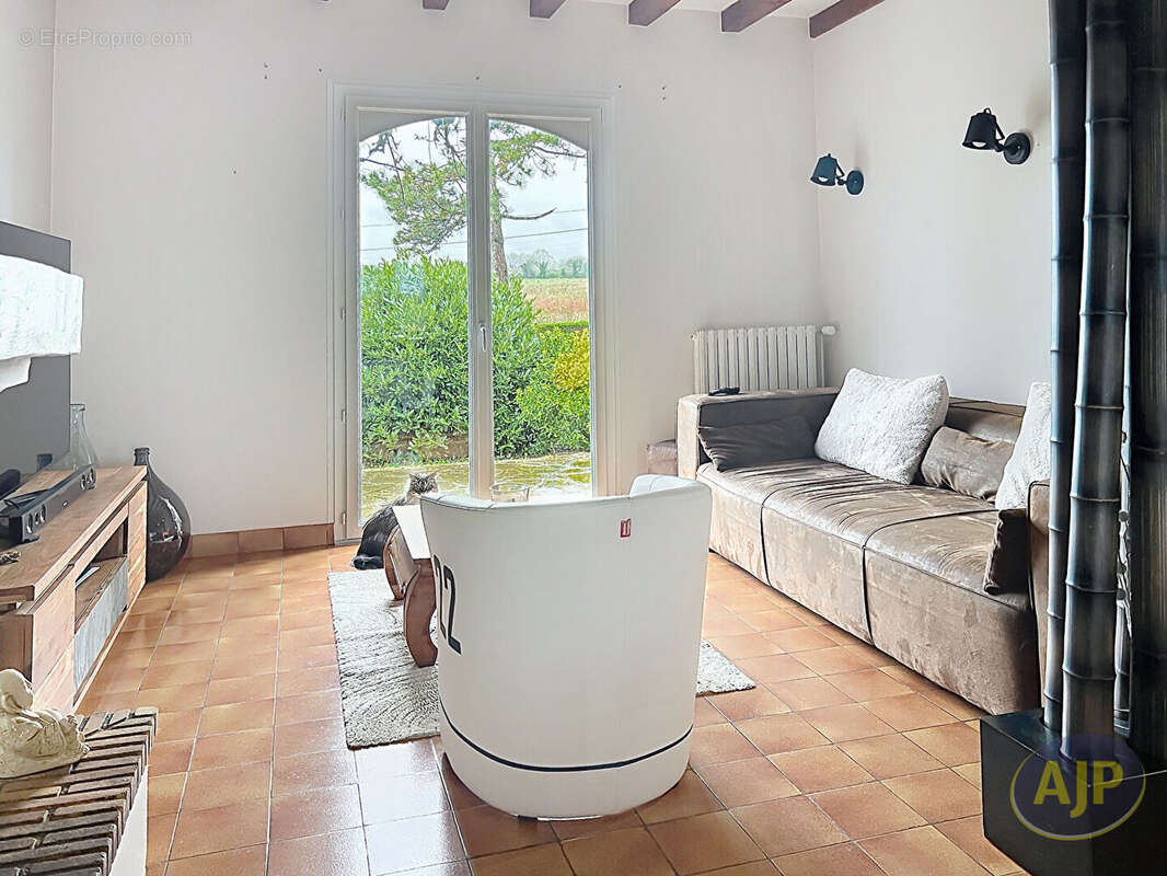 Maison à SAINT-CHRISTOPHE-DU-BOIS