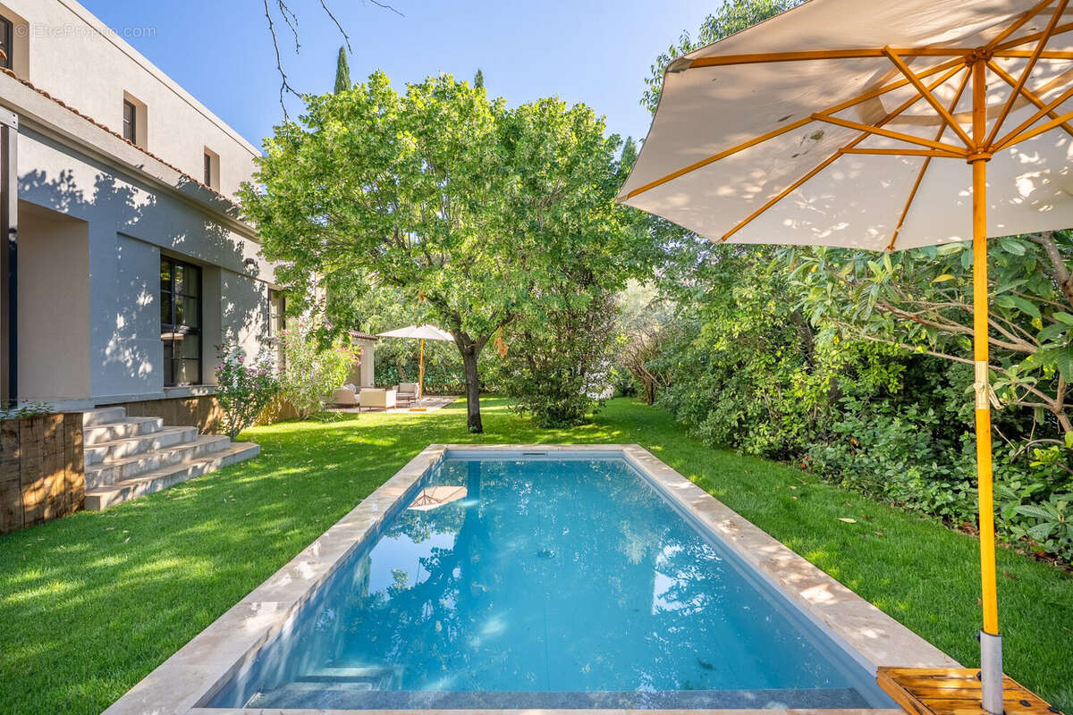Maison 149 m² à Aix-En-Provence  - photo 8